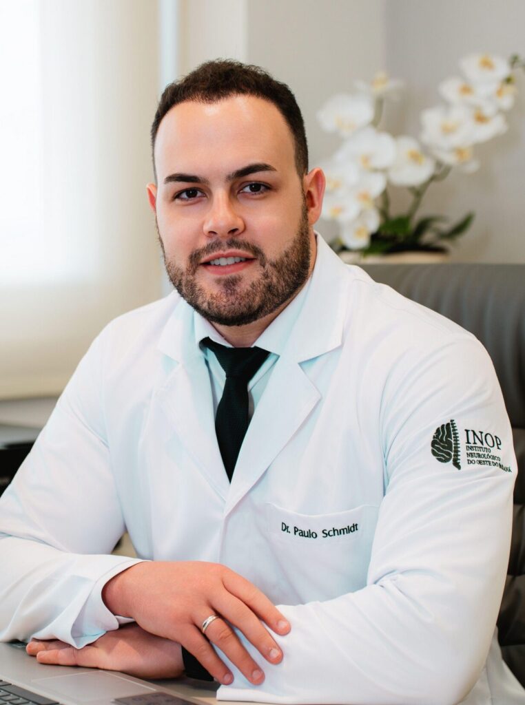 Dr. Paulo Schmidt, neurocirurgião e cirurgião de coluna em Cascavel - INOP